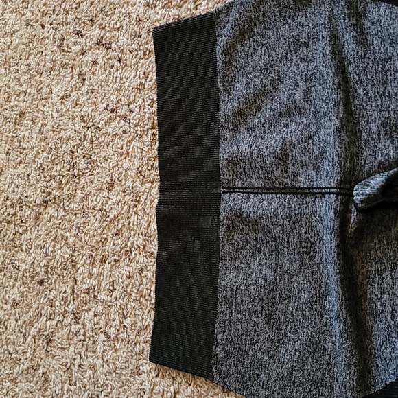 Fabletics Capris - Picture 5 of 7